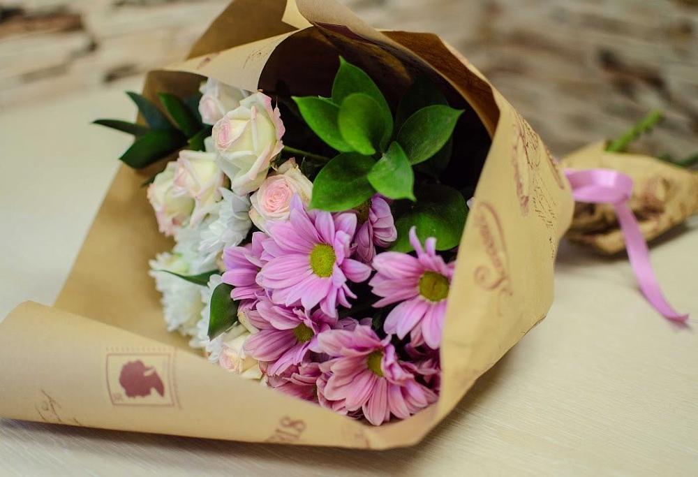 Букет цветов из: Розы и Хризантемы в Палехе