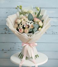 Букет цветов из:  Розы и Лизиантусы в Палехе