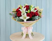 Букет цветов из:  Лилии и Розы в Палехе