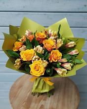 Букет цветов из:  Альстромерии и Розы в Палехе