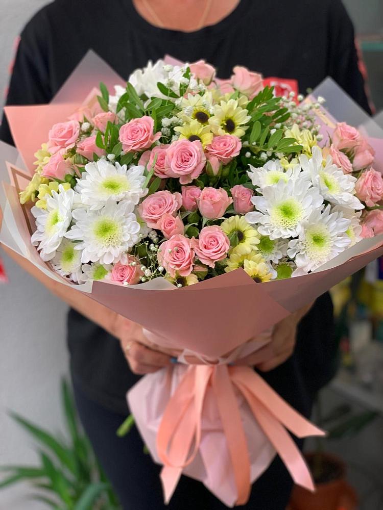 Букет цветов из: Розы и Хризантемы в Палехе