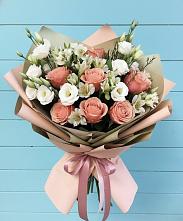 Букет цветов из:  Розы, Альстромерии и Лизиантусы в Палехе