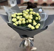 Букет Белые кустовые розы Солинеро в Палехе