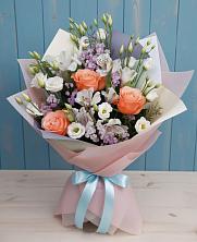 Букет цветов из:  Лизиантусы, Розы, Альстромерии и Гипсофила в Палехе