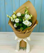 Букет цветов из:  Хризантемы и Лизиантусы в Палехе