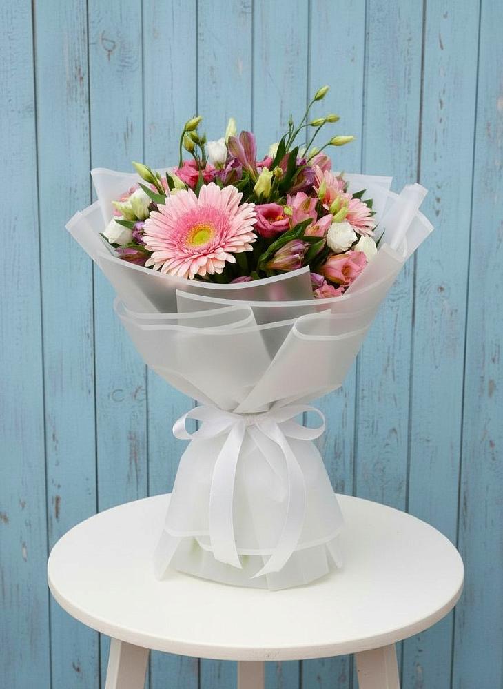 Букет цветов из: Герберы, Альстромерии и Лизиантусы в Палехе