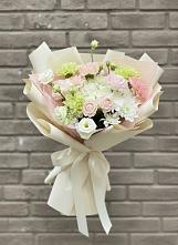 Букет цветов из:  Гвоздики, Розы, Лизиантусы и Хризантемы #REPLACE_PRED# Палехе