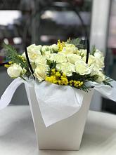 Цветочная композиция из Розы  в Палехе