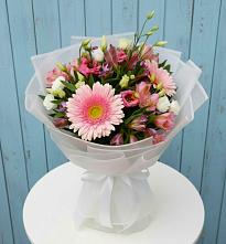 Букет цветов из:  Герберы, Альстромерии и Лизиантусы #REPLACE_PRED# Палехе
