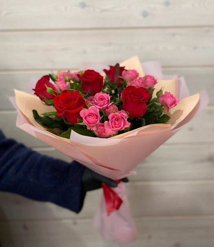 Букет цветов из: Розы в Палехе