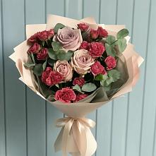 Букет цветов из:  Гвоздики и Розы в Палехе