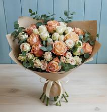 Букет цветов из:  Альстромерии и Розы в Палехе