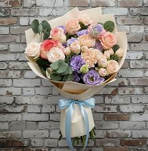 Букет цветов из:  Розы, Лизиантусы и Гвоздики в Палехе