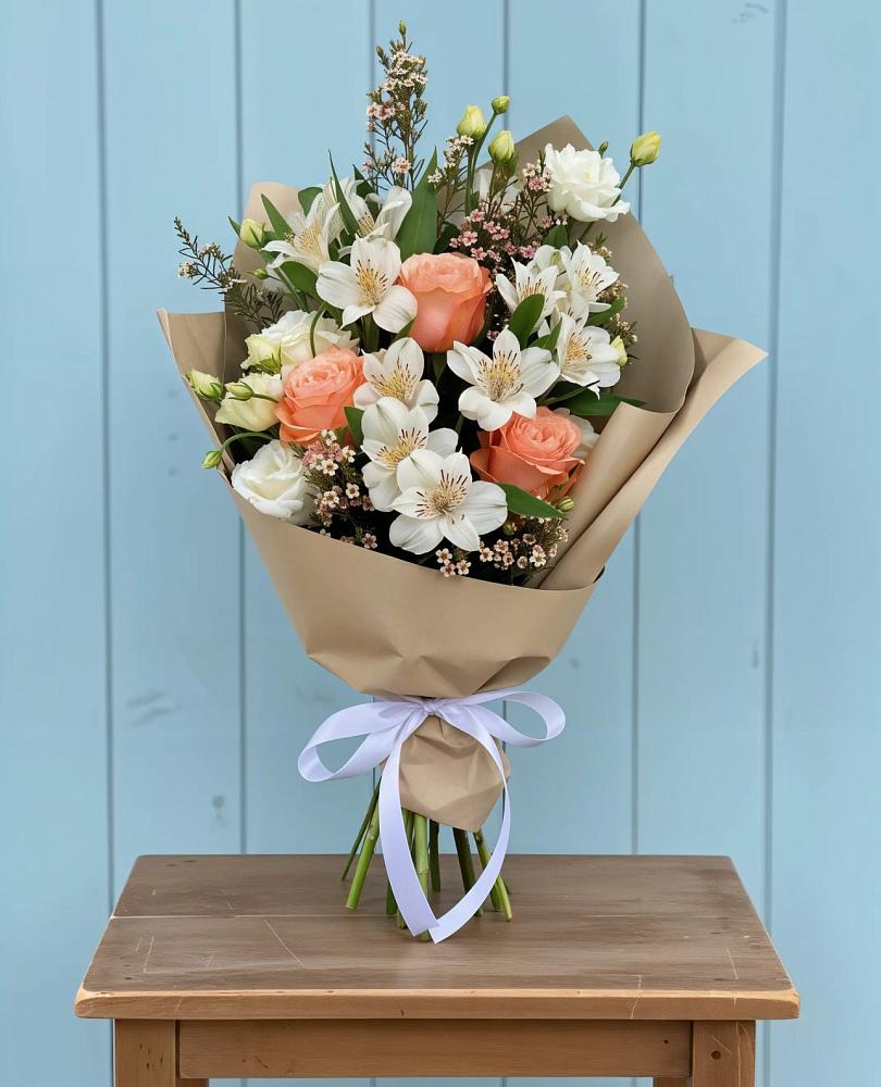 Букет цветов из: Альстромерии, Лизиантусы, Розы и Хризантемы в Палехе