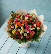 Букет Микс из разноцветных кустовых роз в Палехе